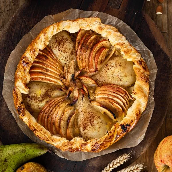 Tarte rustique aux pommes et poires