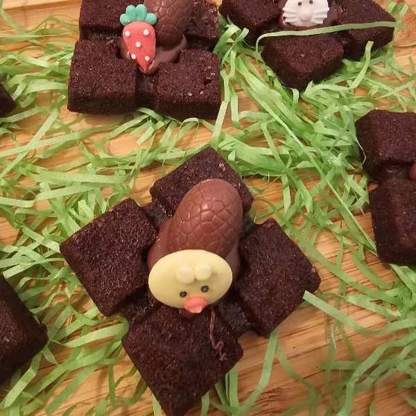 AOBKIAT Décorations de fête de Pâques, ornements en papier nid d'abeille avec motif œuf de lapin