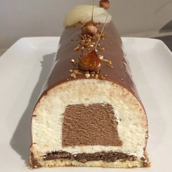 Bûche bavaroise poire & chocolat - Recette Ptitchef