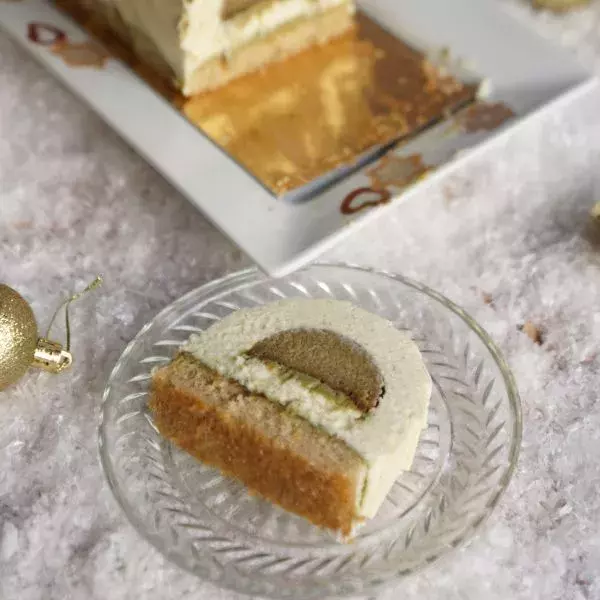 Bûche chocolat blanc pistache