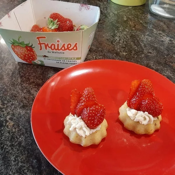 Mini St Honoré à la fraise