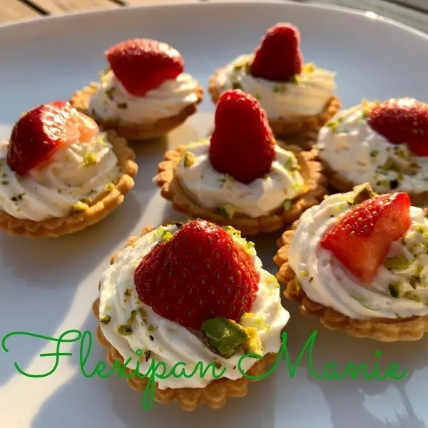 Mini-tartelettes aux fraises très rapides