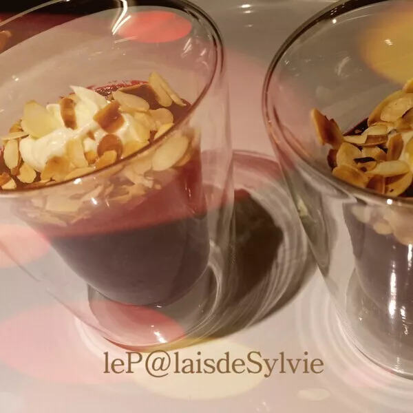 ROTGROD aux fruits rouges ou GRUAU de fruits rouges (dessert Danois)