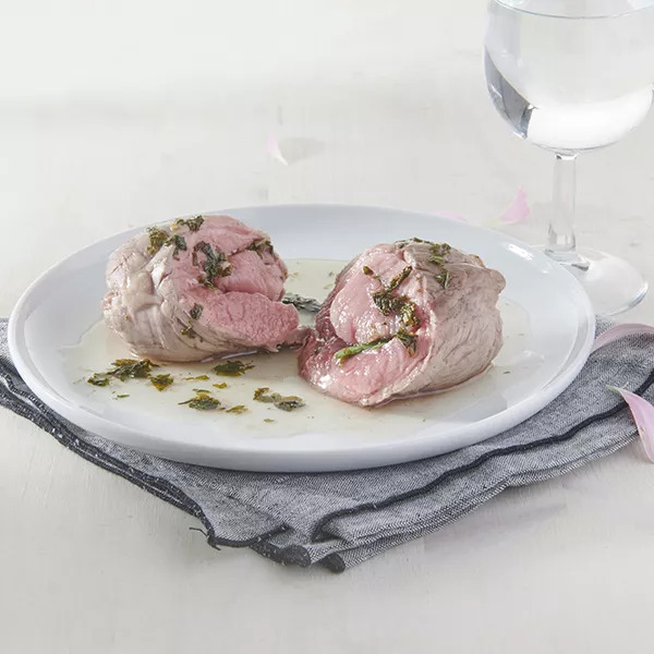 Selle d'agneau, sauce mentholée