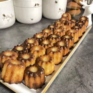 Mini-cannelés bordelais