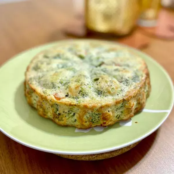 Quiche sans pâte saumon-brocoli