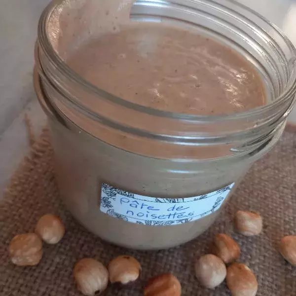 Pâte de noisettes