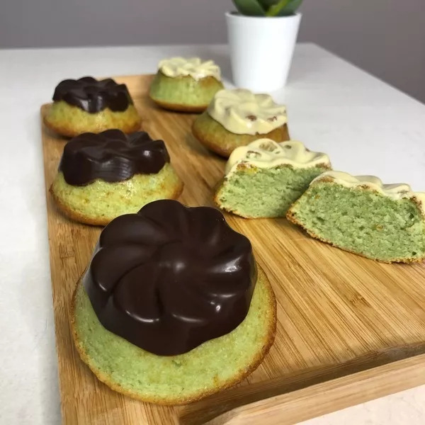 Gâteaux verts aux amandes