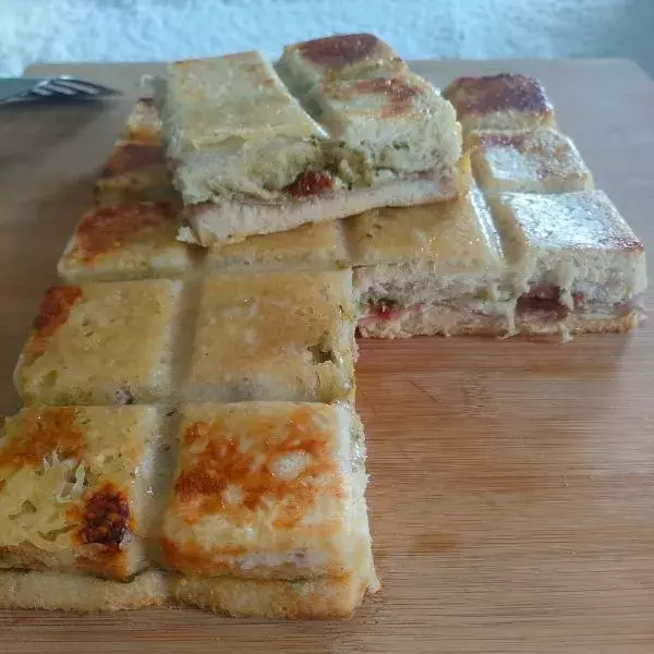 Croque Monsieur tomates/pesto/mozzarella