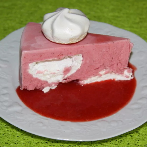 Semifredo aux fraises et son coulis 