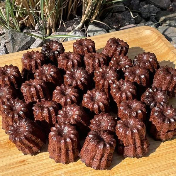 Mini-cannelés Chocolat Tonka de Nathalie MICHEL