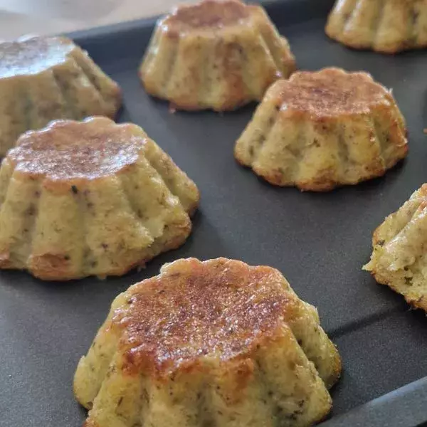 Muffins à la courgette et comté 