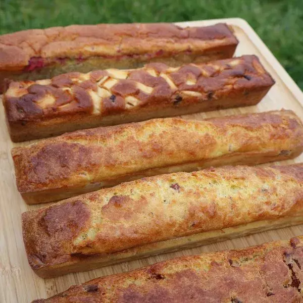 5 Cakes longs : 3 salés et 2 sucrés