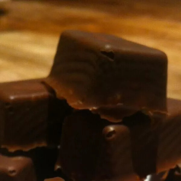 Mini Lingots chocolat cœur cacahuète dans le moule Mini-lingot FP 2317
