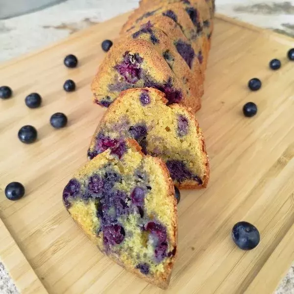 Cake cannelé myrtilles