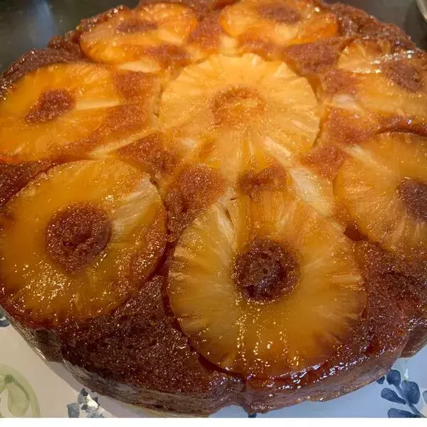 Gâteau caramélisé à l'ananas