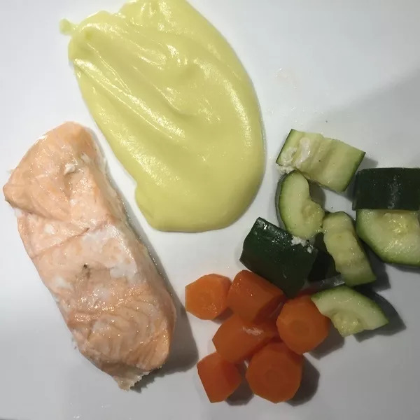 purée PDT carottes courgettes pavés saumon congelés 