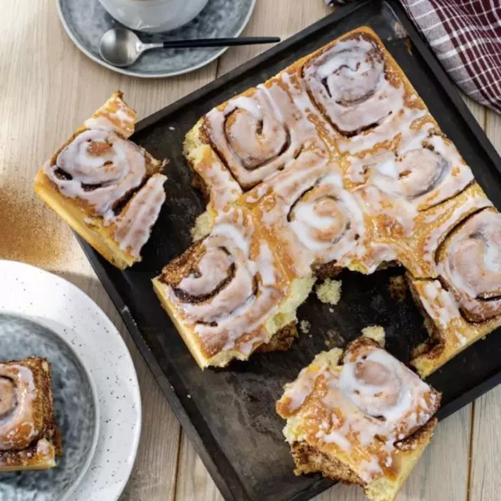 Cinnamon rolls