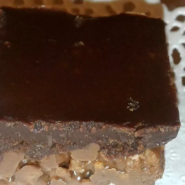 Mini cubes croquants chocolat-praliné