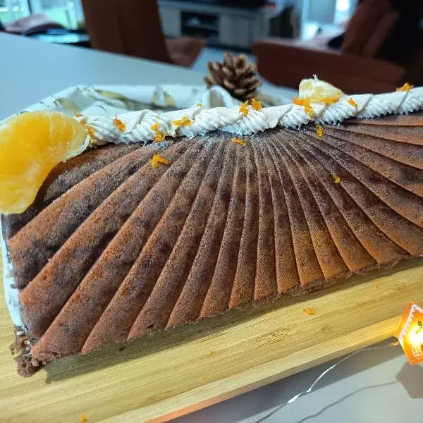 Bûche mandarine noisette