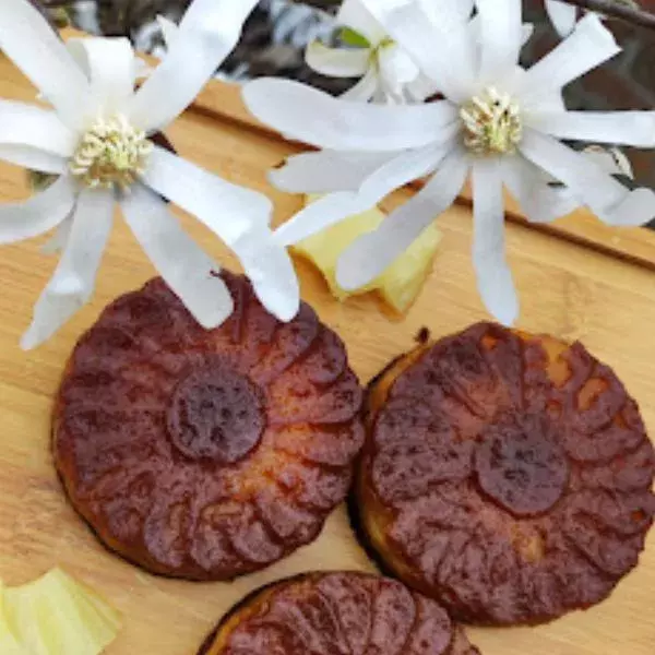 Flower ananas caramel