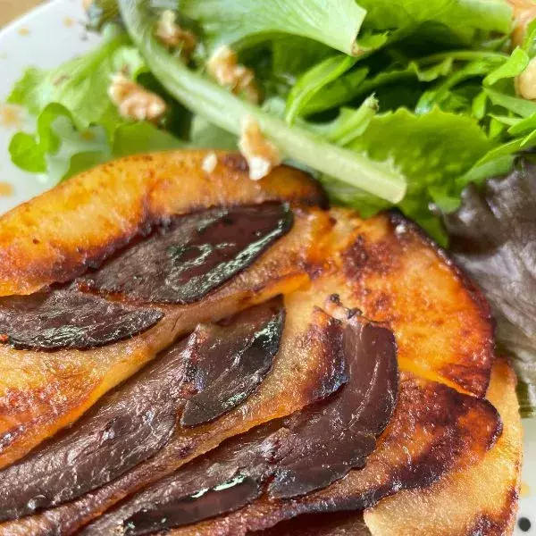 Tarte tatin pommes et magret fumé