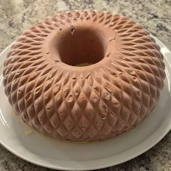 Entremet chocolat poires sur biscuit aux amandes