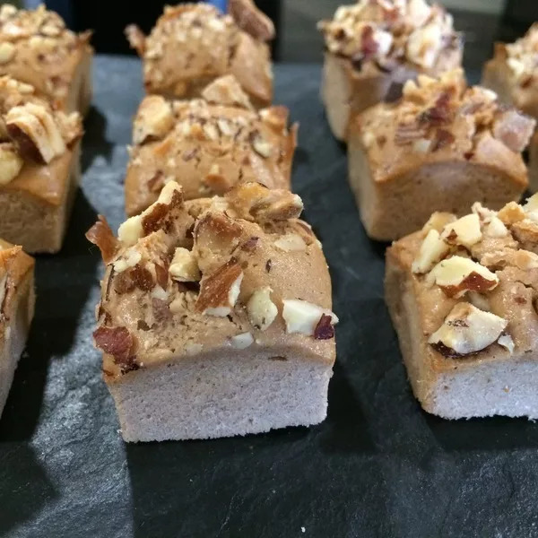 Cubes praliné, châtaigne et noisettes 