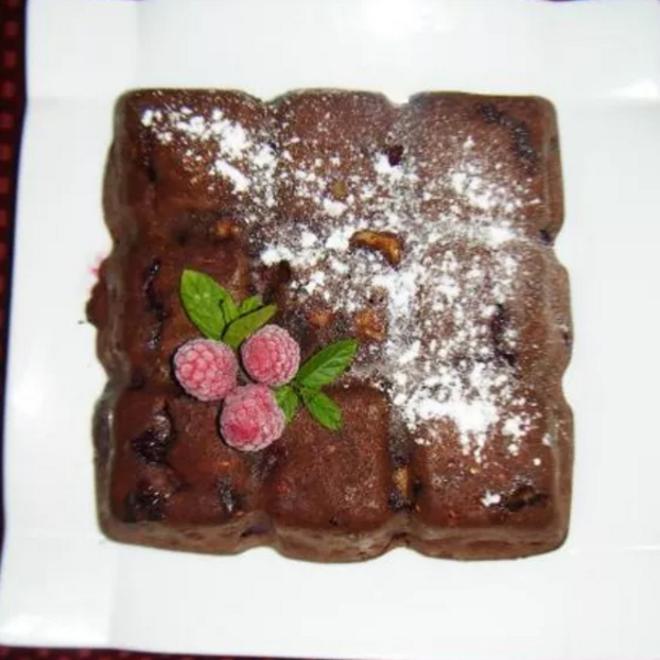 Carré gourmand chocolat framboises dans le petit moule tablette FM 697