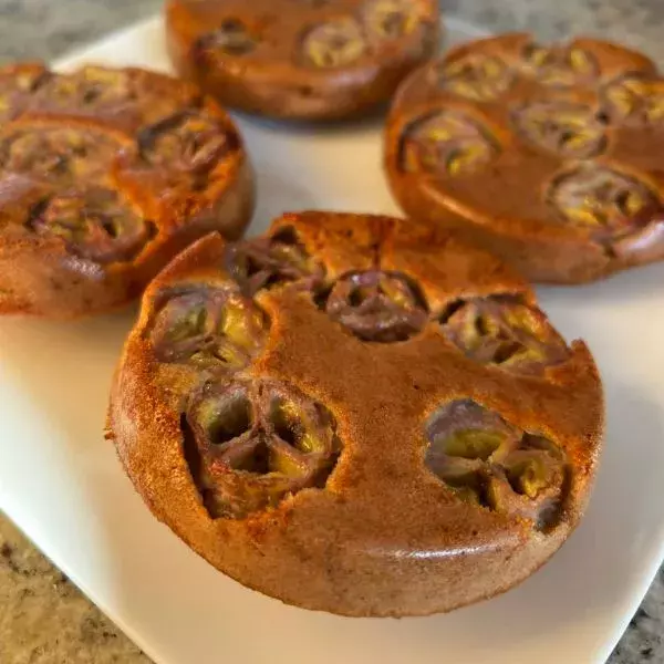 Gâteau renversé léger à la banane