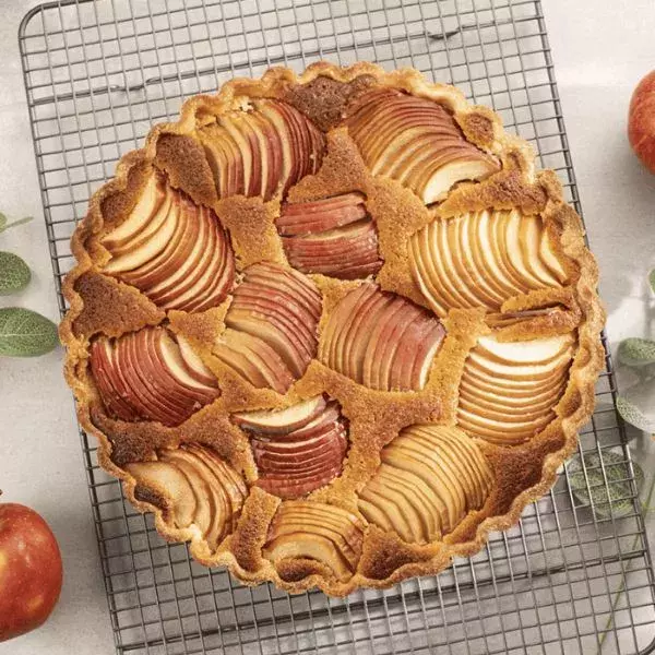 Tarte aux pommes et caramel beurre salé