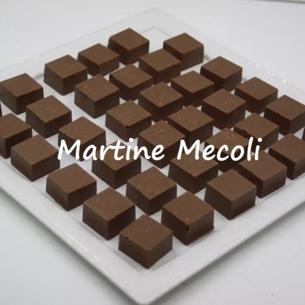 Mini cubes croustillants de chocolat au lait et éclats de noisettes sans cook'in