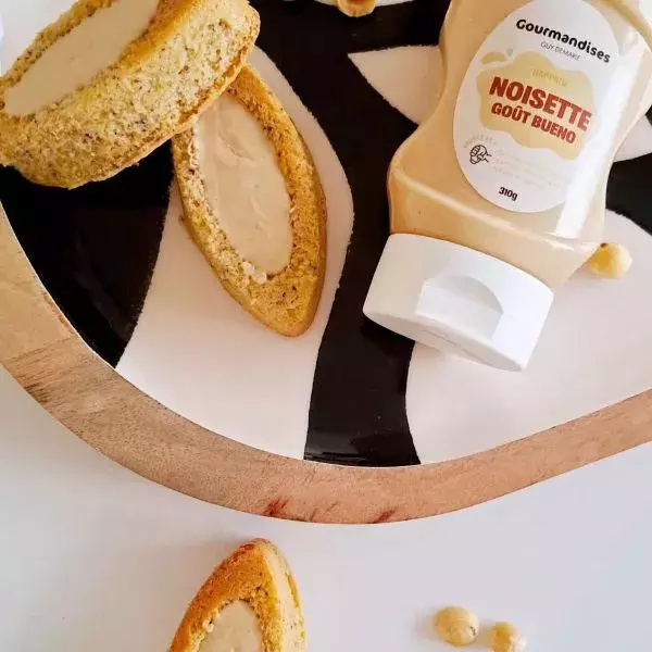 Moelleux noisette aux Kinder Bueno