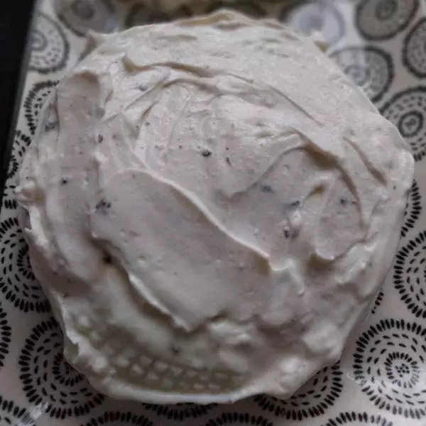 Fromage frais aromatisé à la truffe