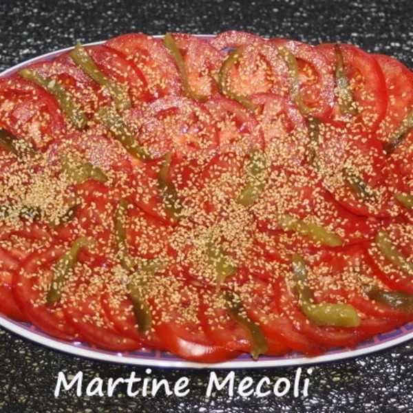 Salade de tomates et graines de sésame sans cook'in