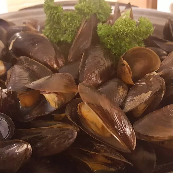 moules à la tomate et poivrons