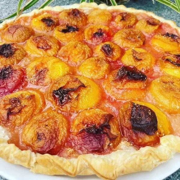 Tarte fine aux pêches de vigne Guy Demarle