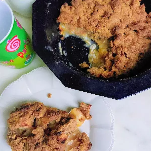 Crumble pommes-amandes & cannelle 