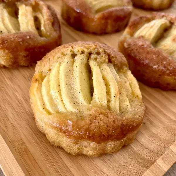 Gâteaux aux pommes caramélisés 