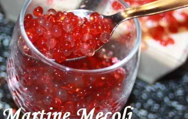 Petites verrines de fromage blanc vanillé et leur caviar de fruits rouges
