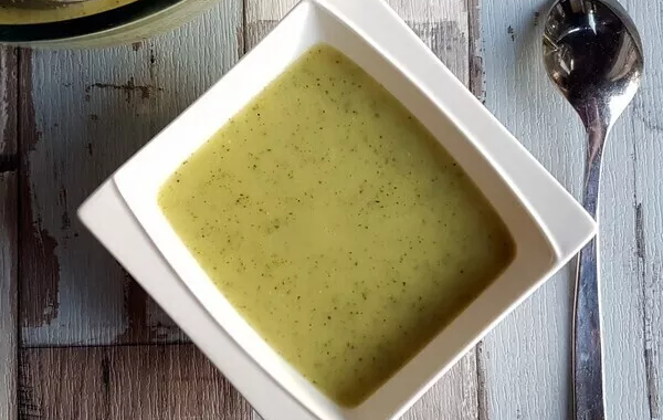 Velouté de courgettes et Chèvretine