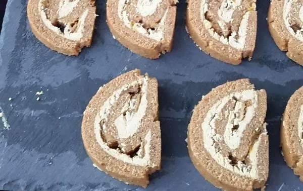 Roulé de pain d'épices au foie gras et figues