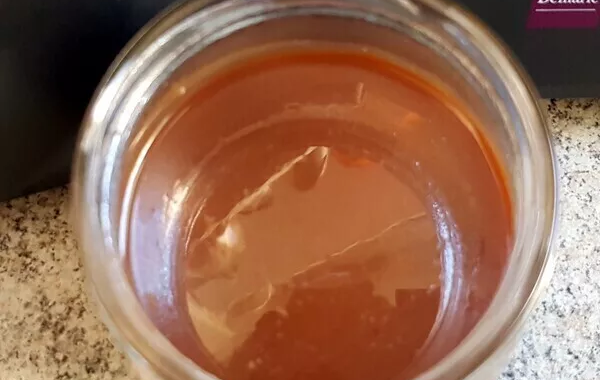 Glaçage miroir au chocolat au lait ou noir