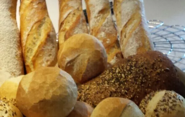 Baguettes, pistolets, pain rond (base et explications selon C. Beken)