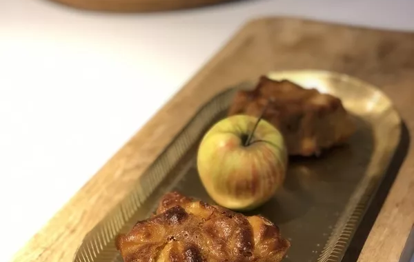 Petits sapins aux pommes & éclats de caramel