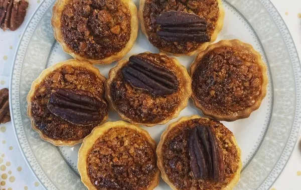 Mini pecan pie