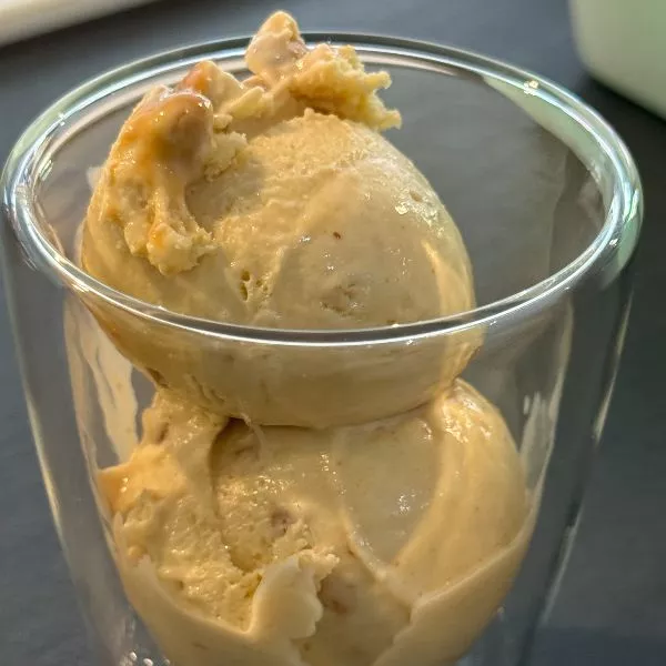 Crème glacée cacahuètes