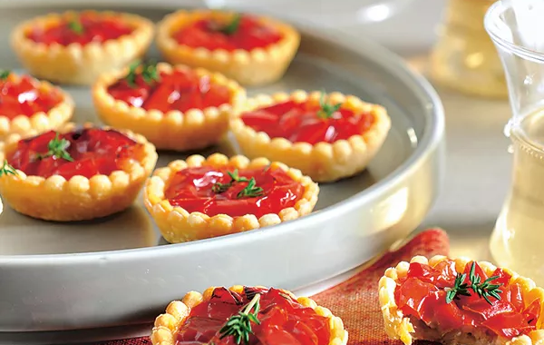 Mini-tartelettes aux poivrons et fromage de brebis