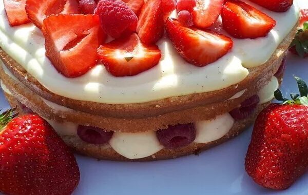 Layer Cake façon fraisier