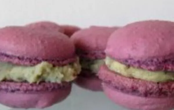 MACARONS ROQUEFORT NOIX